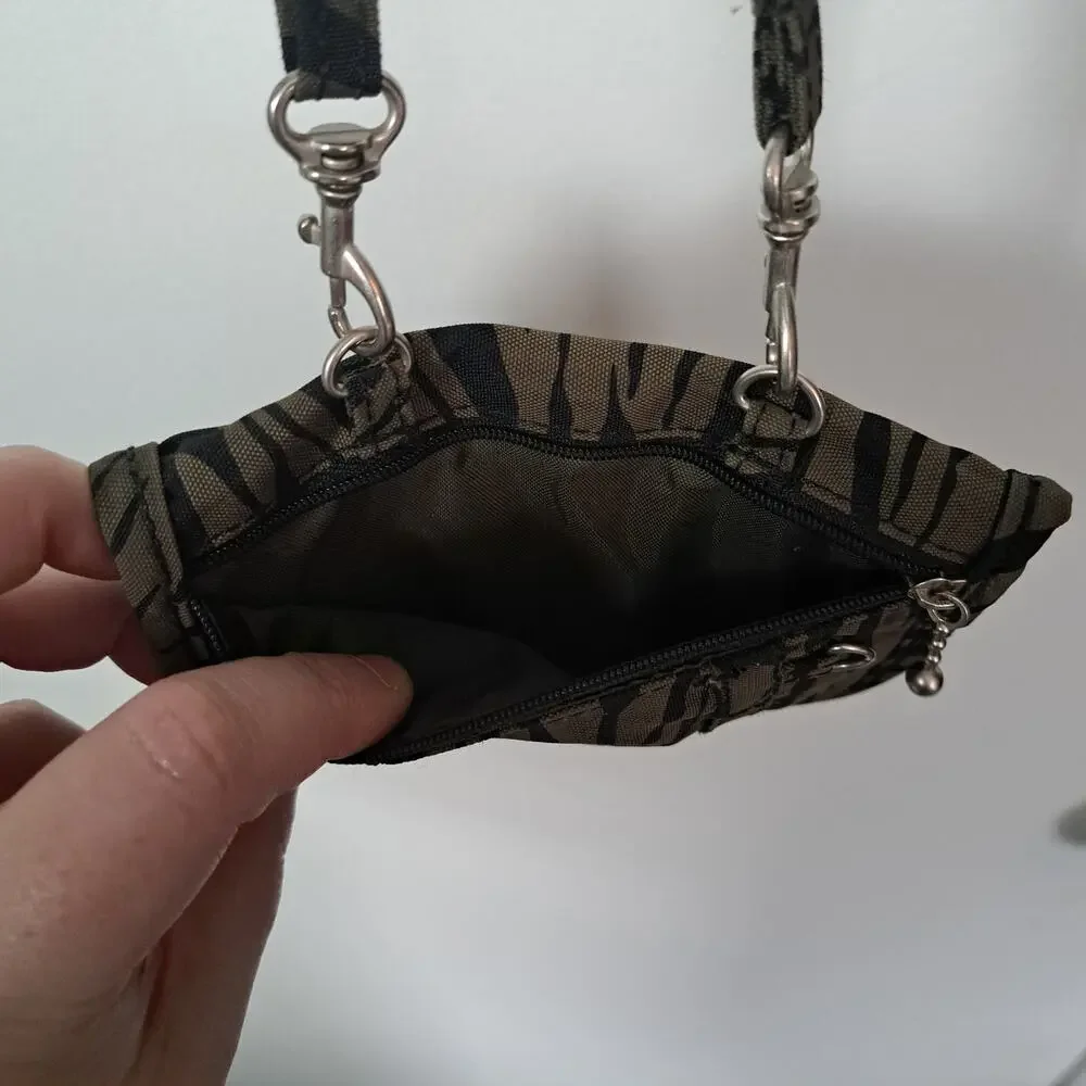 Baggallini Crossbody Teenee Phone Bagg
Green and Black Zebra Print - Picture 6 of 9